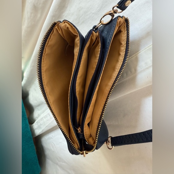 Cute Navy Multiple Pocket Bridal Clutch Crossbody Bag With Gold Tone Accents - Picture 4 of 6